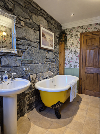 Old Convent Holiday Apartments self catering in Fort Augustus near Loch Ness Scotland
